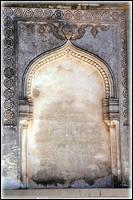 Wall decorations in Qutb Shahi tombs
