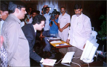 Ceremony Pictures of HamaraShehar.com Launch by  CM Chandrababu Naidu