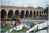 Purana Pul and the famous dhobi ghat