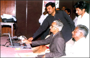Justic P. Ramakrishnam Raju launching e-Art Gallery